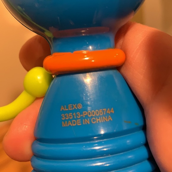 Bundle: Alex Fishing In The Tub Toy, Summer Sand Fun Toys and More - Picture 10 of 12